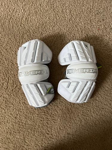 New Medium/Large Maverik Max Arm Pads