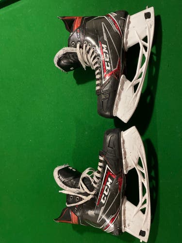Used CCM Regular Width Pro Stock Size 10.5 JetSpeed FT2 Hockey Skates