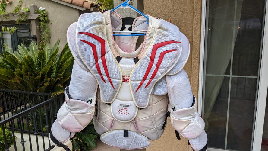 Used XL Vaughn Velocity v7 Pro XF Goalie Chest Proetector