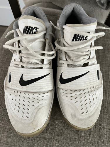 Nike Alpha Menace Turf Low 10.5