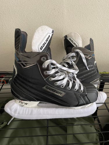 Used Bauer Regular Width Size 9.5 Nexus 7000 Hockey Skates