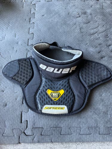 Bauer goalie neck protector