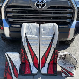 CCM EFLEX 4 34+2 Goalie Pads and Gloves