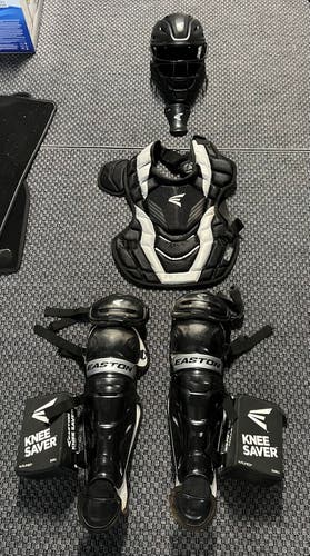 Easton Elite X Intermediate Baseball Catcher's Set - Age 9-12 - Like New
