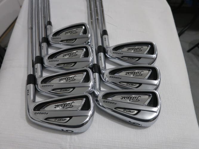 Titleist 714 AP2 Iron Set - 5-PW, GW - Dynamic Gold S300 Stiff Flex Steel