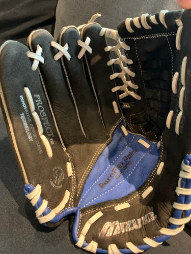 Left Hand Throw 11.75" Mizuno Prospect Paraflex Baseball Glove