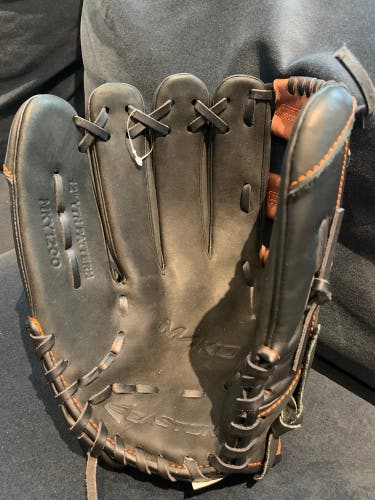 New Easton Mako Youth 12” Baseball Glove LHT