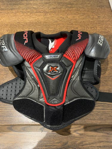 Junior Large Bauer Vapor 1X Lite Shoulder Pads