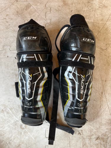 CCM Tacks 2052 Shin Pads