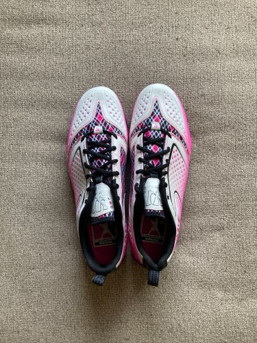 Pink Unisex Size 11 (Women's 12) Low Cut Burn 5.0