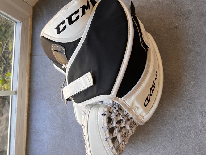 AXIS A1.9 GOALIE CATCHER INTERMEDIATE