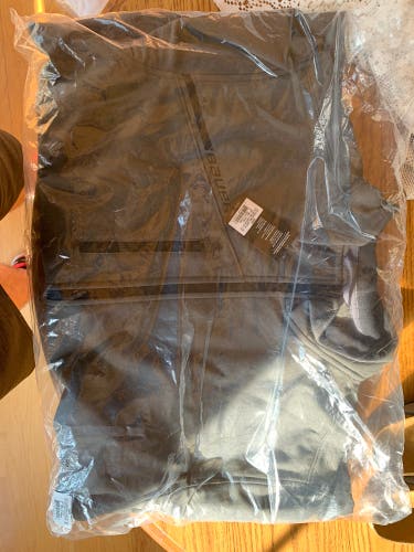 New Bauer soft shell jacket size Xl