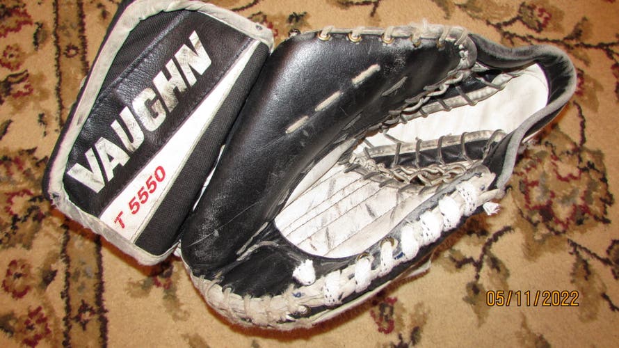 Used Regular Vaughn Vision T 5550 Catch Glove