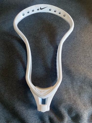 White New Attack & Midfield Unstrung CEO Head