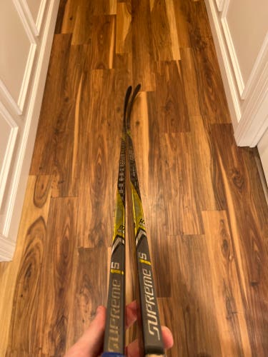 2 Pack Senior Left Hand P28  Supreme 1S Hockey Stick