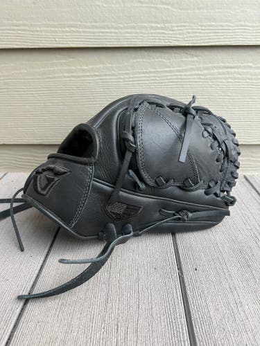 Goin Yard Murdered Out Pitcher's 11.75" Pro series Baseball Glove