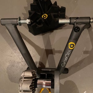 Cycle Ops Fluid2 Trainer and Climbing Block