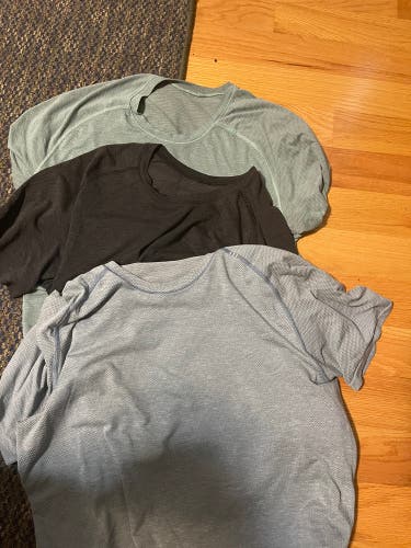 Used Medium Lululemon Shirt bundle