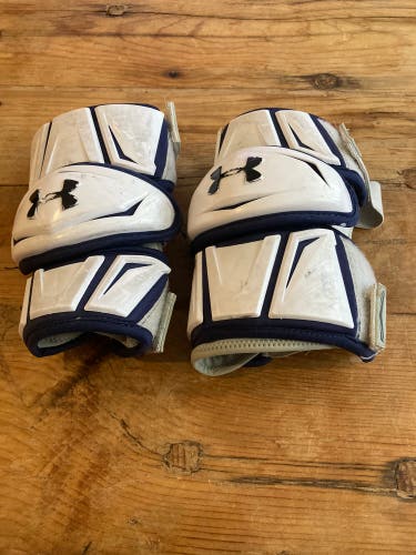 Used Extra Large Under Armour Revenant Arm Pads