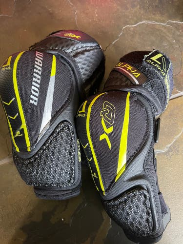Used Large Warrior Alpha QX Elbow Pads