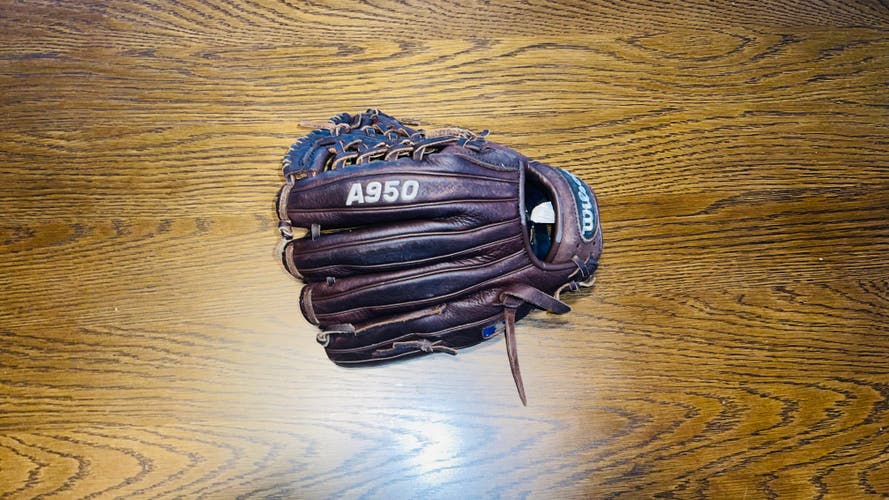Used Right Hand Throw Wilson Infield Category 11.75"
