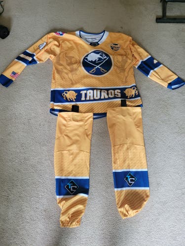 Dexemon Tauros Jersey (XL) and socks (30 in) #4