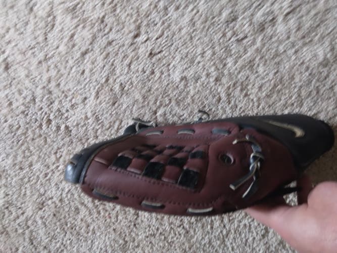 Used Nike Right Hand Throw Outfield Softball Glove 13"