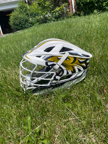 Towson White Cascade S Helmet
