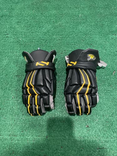 Towson Black True Lacrosse Gloves