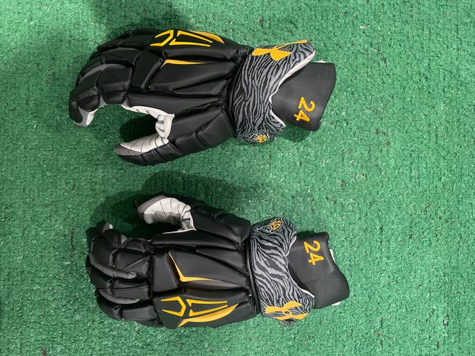 Towson Black UA Lacrosse Gloves
