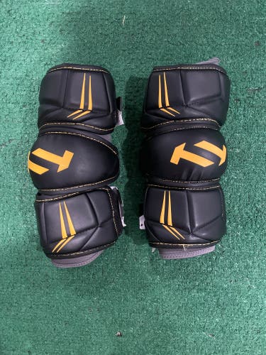 Towson Black Midfield Lacrosse Elbow Pads