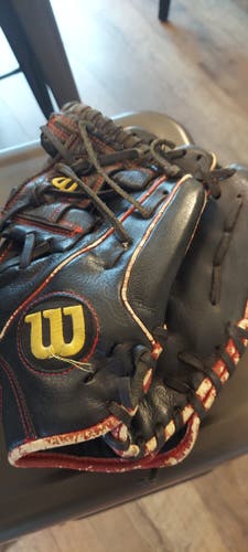 Used Wilson Right Hand Throw Infield A700 Baseball Glove 11"