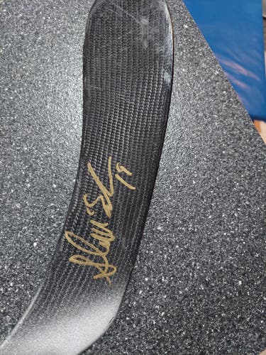 Mceachern game used autographed  synergy