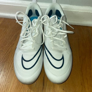 White Used Size 13 (Women's 14) Nike Huarache