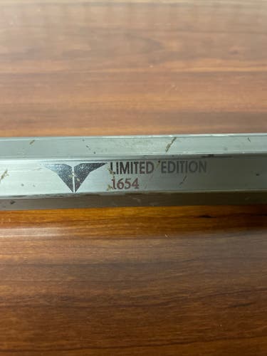 30 inch Brine Mikey Powell Swizzle Titanium Shaft