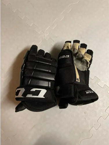 Used CCM HG98 Gloves 13" Pro Stock