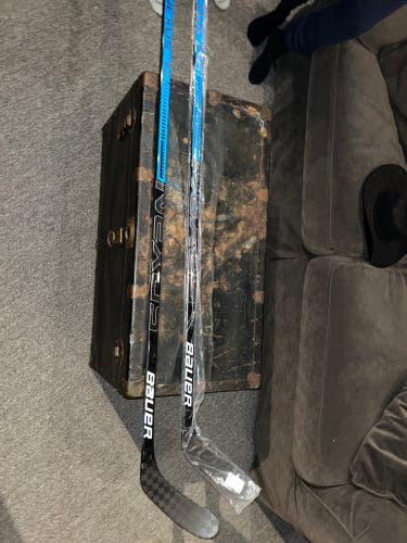 Senior Left Hand P28 Team Nexus Hockey Stick