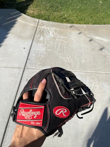 Used Right Hand Throw 11.75" Pro Preferred Baseball Glove