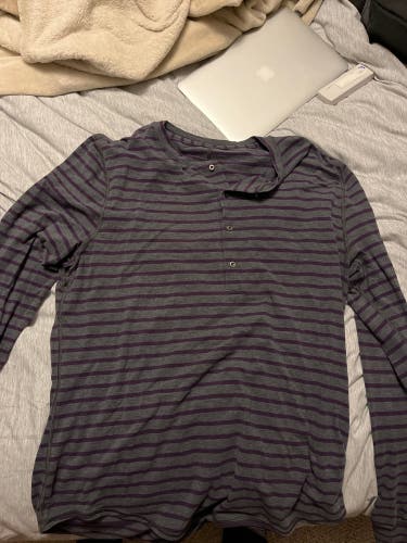 Lululemon Quarter Button