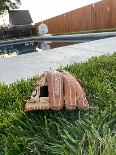 Infield 11.5" A2000 1786 Baseball Glove