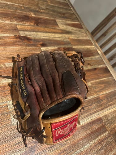 Used Infield 11.5" Gold Glove Elite Baseball Glove