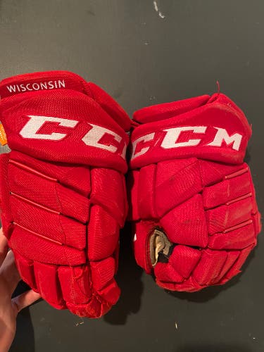 COLE CAUFIELD Wisconsin CCM 13" Pro Stock Gloves