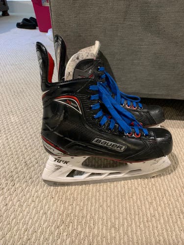 Used Bauer Size 8 Vapor X500 Hockey Skates