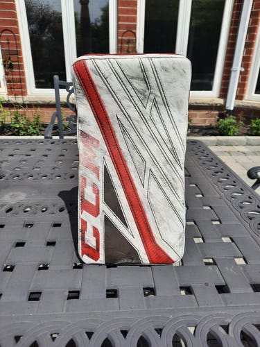 CCM Extreme Flex 4 Pro Blocker