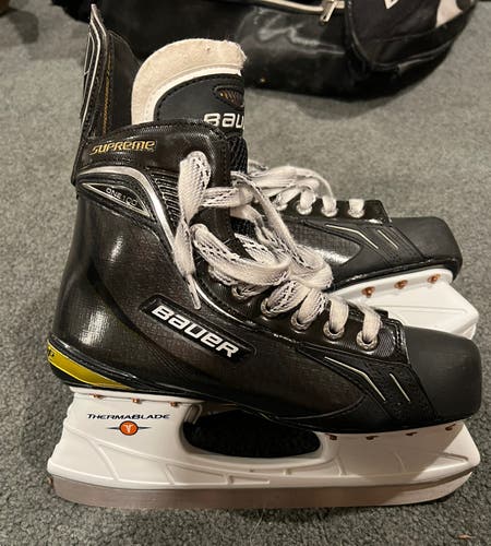 Bauer Supreme Skates Size 6.5 Regular Width *used 1 Time*