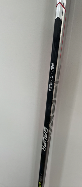 Senior New Right Handed Bauer Vapor Hyperlite Hockey Stick P92
