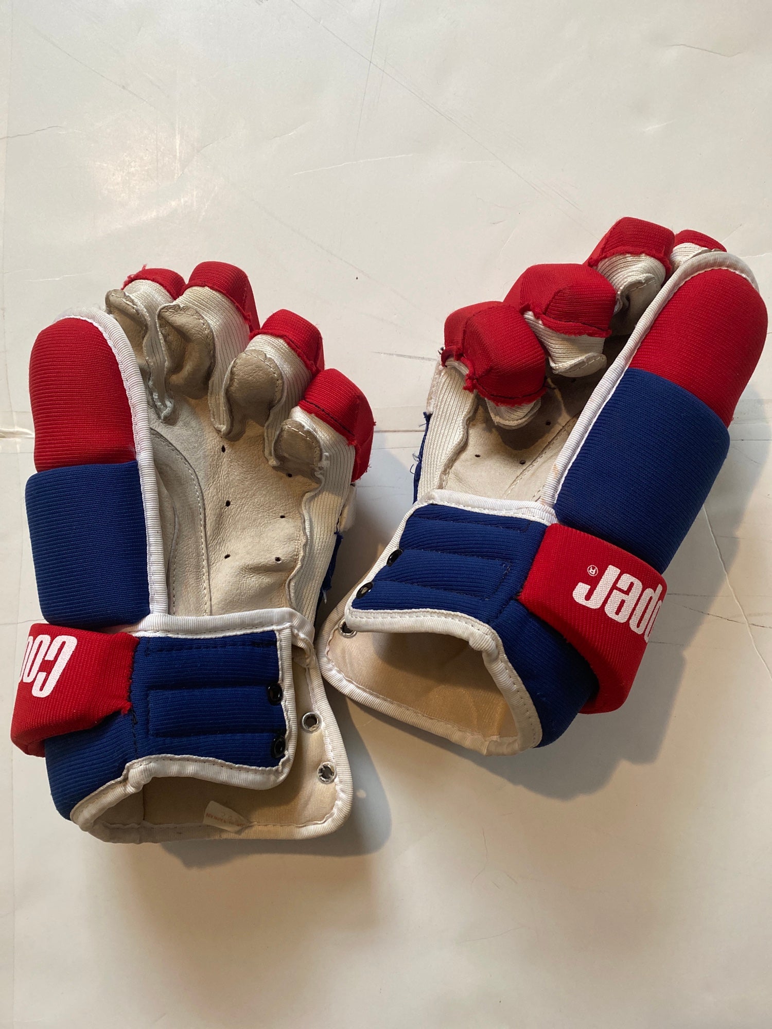 2 COOPER HGL 600 HOCKEY GLOVES LEATHER PREOWNED 3-D FLEX Details about   VINTAGE PAIR 