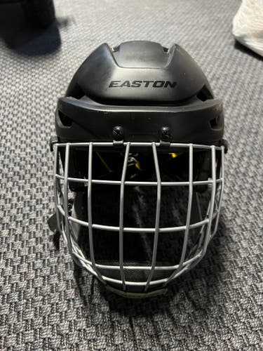 Easton E700 Hockey Helmet with Cage - Matte Black - Size Senior Large - Great Condition