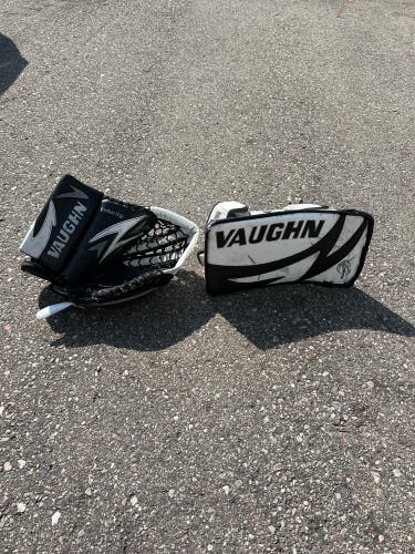 Vaughn Goalie Glove