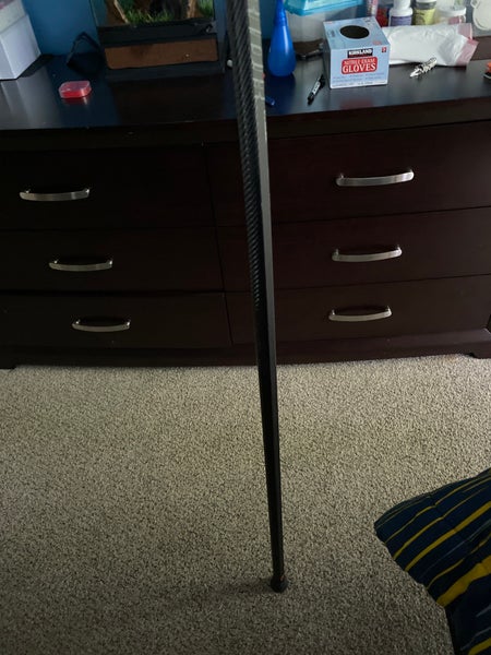 Warrior defensive lacrosse shaft